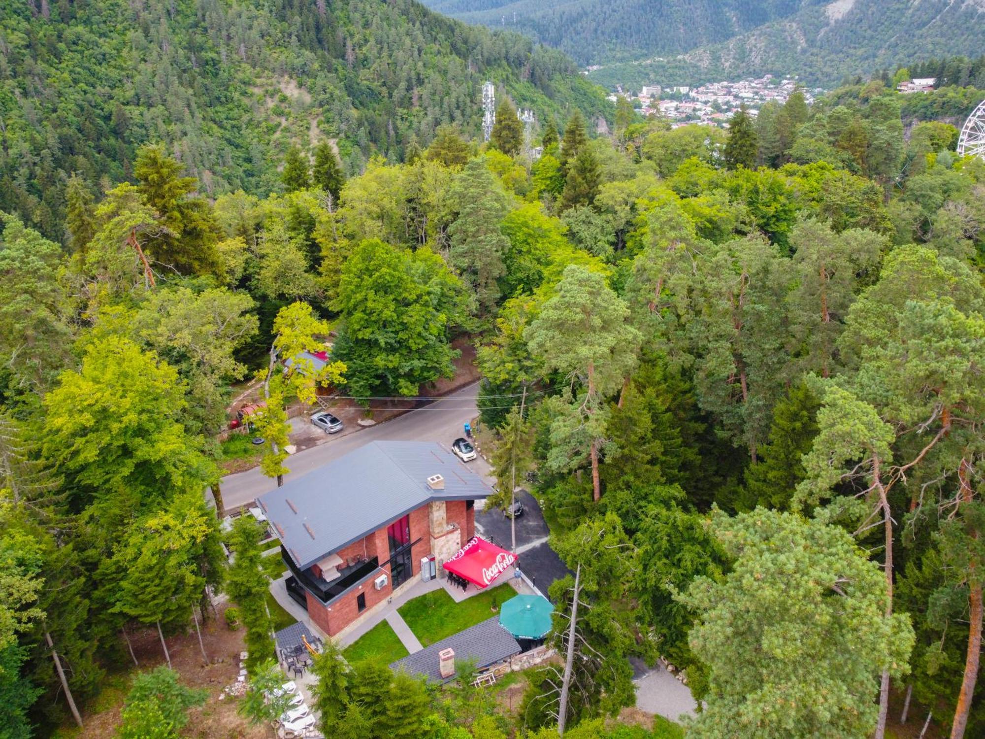 Hotel Evergreen Bordschomi Exterior foto